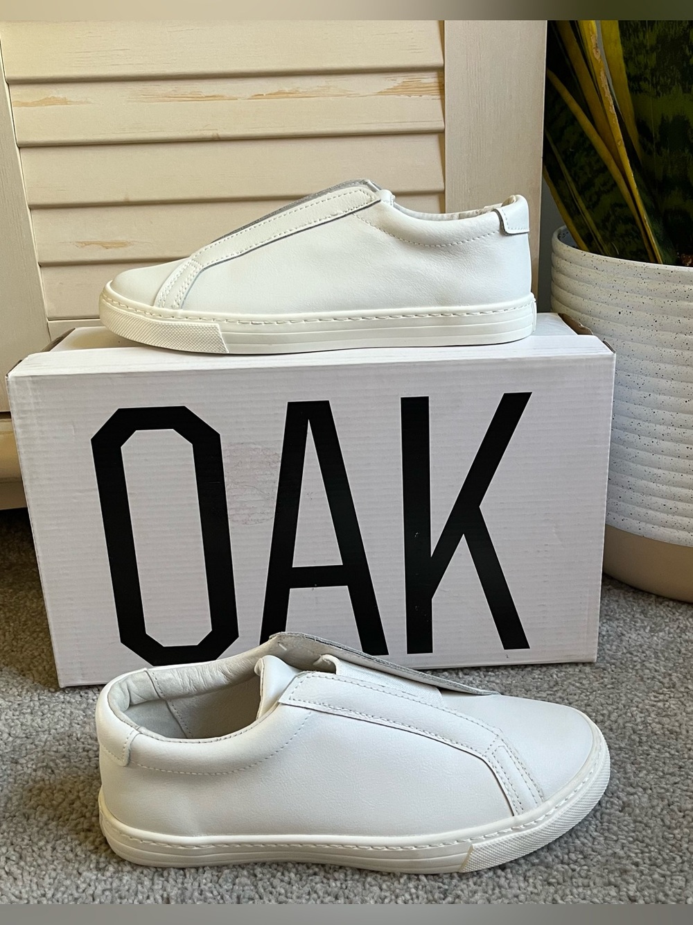 NIB Women’s OAK NYC Genuine Leather Union Sneaker 38